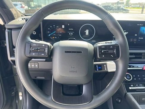 Used 2024 Hyundai Santa Fe Calligraphy AWD/4WD image 14