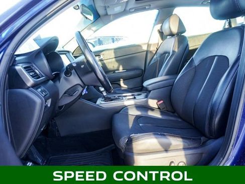 Used 2018 Kia Optima S w/ Panoramic Sunroof Package image 11