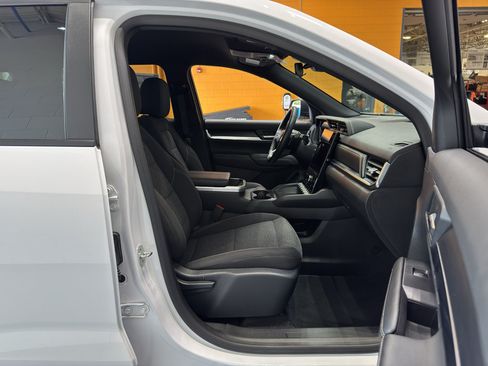 Used 2026 GMC Terrain Elevation AWD/4WD image 16