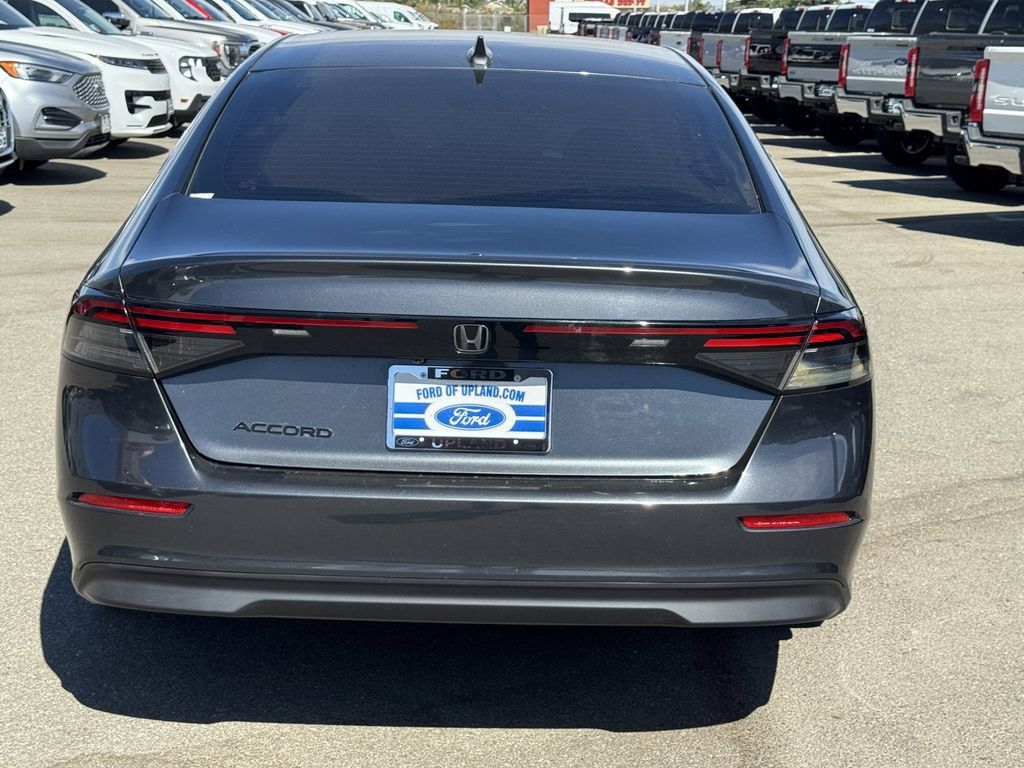 Used 2023 Honda Accord EX image 6