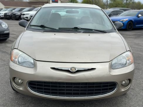 Used 2002 Chrysler Sebring LXi image 3