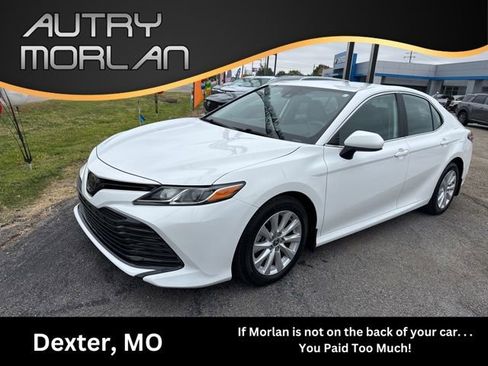 Used 2020 Toyota Camry LE AWD/4WD image 1