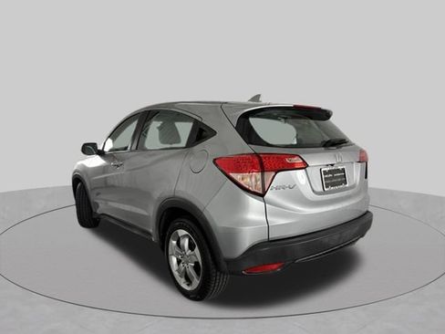 Used 2017 Honda HR-V LX image 5