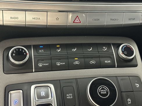 Used 2021 Hyundai Palisade SE FWD image 19