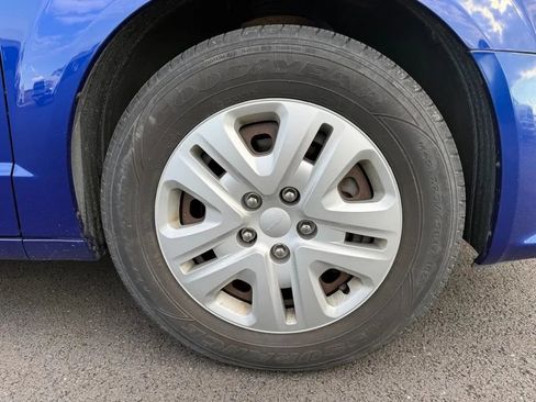 Used 2018 Dodge Grand Caravan SE FWD image 10