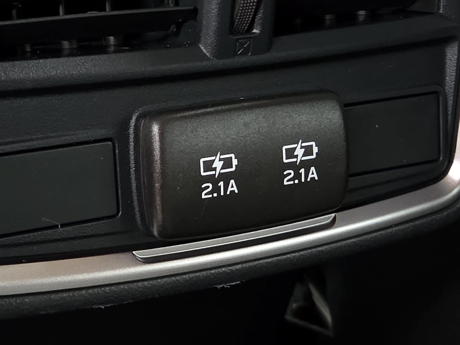 Certified 2024 Subaru Forester Premium AWD/4WD image 11