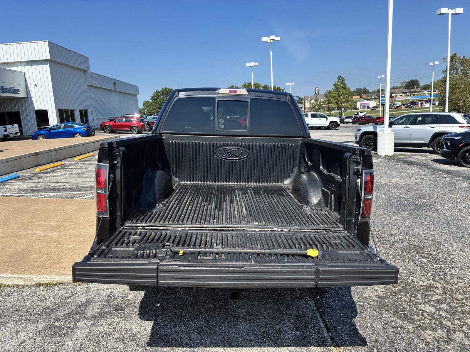 Used 2014 Ford F150 FX4 w/ Equipment Group 402A Luxury AWD/4WD image 9