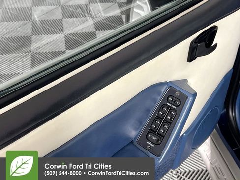 Used 1989 Ford Mustang GT image 11