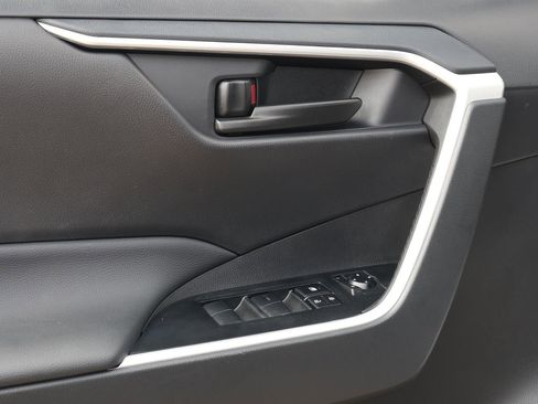 Used 2025 Toyota RAV4 LE image 24