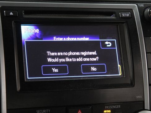 Used 2012 Toyota Camry L image 11