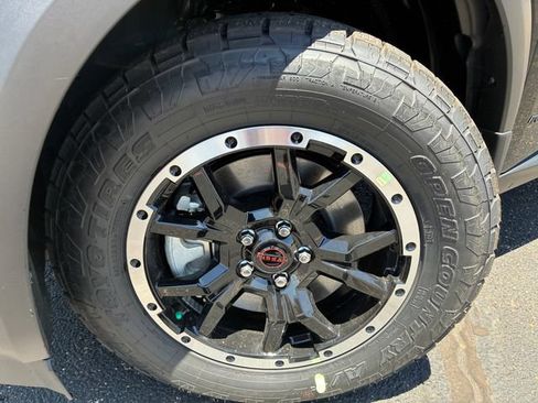 New 2026 Nissan Pathfinder Rock Creek w/ Rock Creek Premium Package AWD/4WD image 10