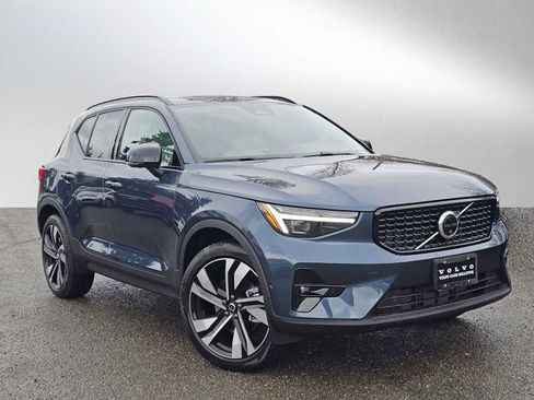 New 2026 Volvo XC40 B5 Ultra w/ Climate Package image 1