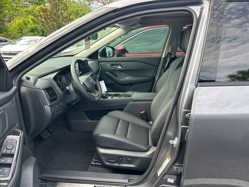 New 2026 Nissan Rogue Dark Armor FWD image 16