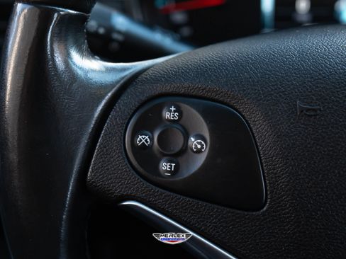 Used 2015 Chevrolet Impala LT w/ Convenience Package image 24