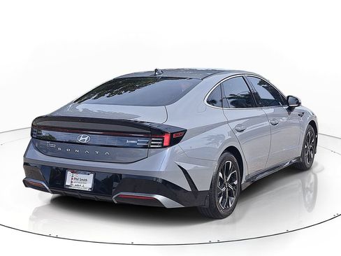 Used 2024 Hyundai Sonata SEL FWD image 6