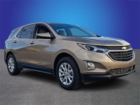 Used 2019 Chevrolet Equinox LT image 3