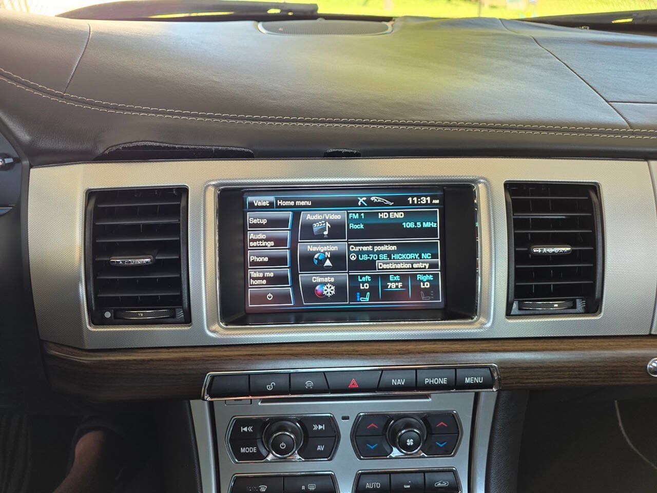 Used 2013 Jaguar XF 3.0 RWD image 25