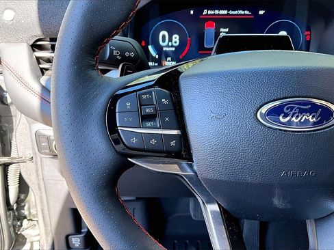 Used 2025 Ford Explorer ST image 10