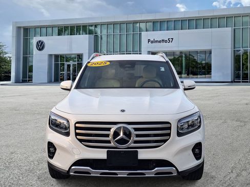 Used 2025 Mercedes-Benz GLB 250 image 2