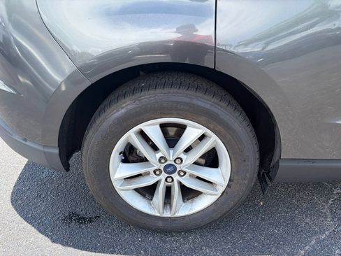 Used 2018 Ford Edge SEL w/ Equipment Group 201A FWD image 10