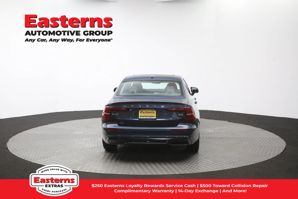 Used 2024 Volvo S60 B5 Core FWD image 38