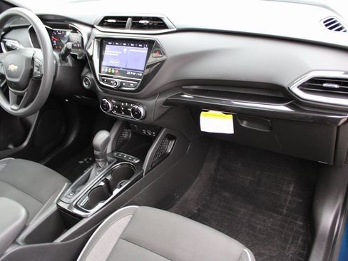 Used 2021 Chevrolet TrailBlazer LT w/ Sun and Liftgate Package image 27