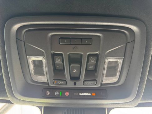 Used 2025 GMC Sierra 2500 AT4X AWD/4WD image 27
