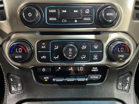 Used 2020 GMC Yukon XL Denali w/ Open Road Package AWD/4WD image 28
