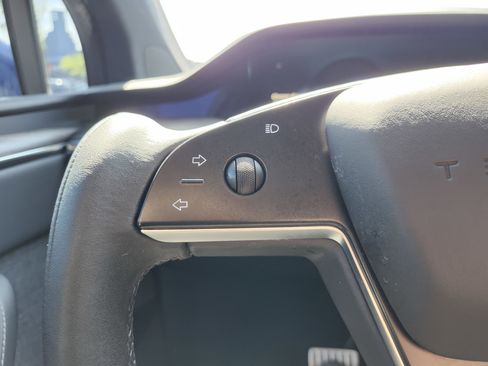 Used 2023 Tesla Model X AWD/4WD image 35