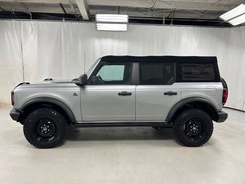 Used 2022 Ford Bronco Black Diamond AWD/4WD image 8