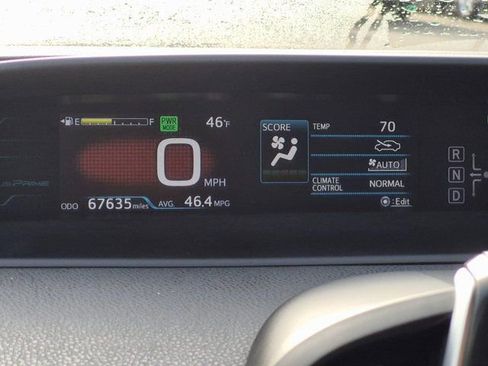 Used 2018 Toyota Prius Prime Premium w/ Carpet Mat Package image 11