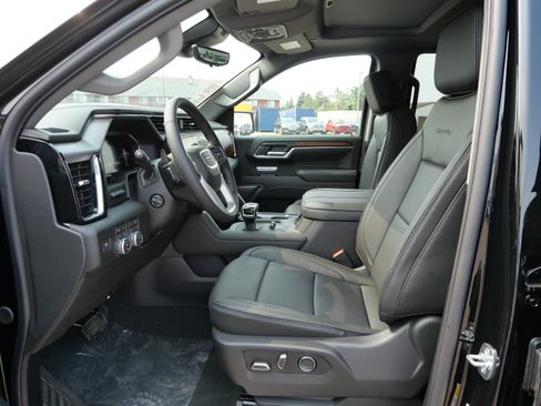 New 2026 GMC Sierra 1500 Denali w/ Denali Reserve Package AWD/4WD image 10