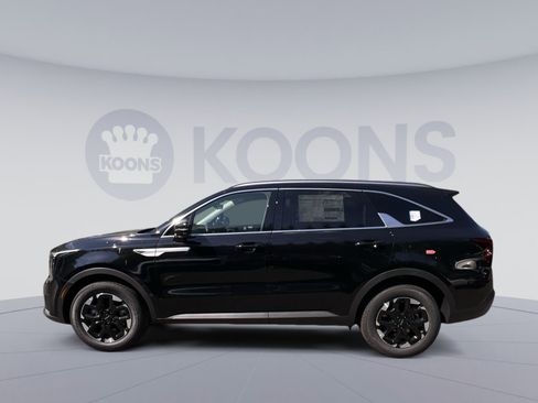 New 2026 Kia Sorento S FWD image 2