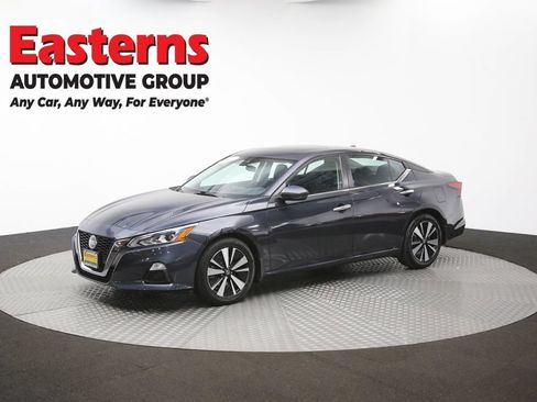 Used 2021 Nissan Altima 2.5 SV w/ SV Premium Package FWD image 57