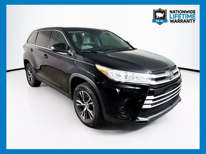 Used 2019 Toyota Highlander LE