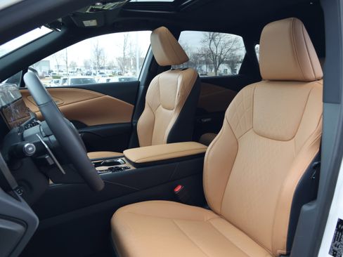 Used 2025 Lexus RX 350 image 35