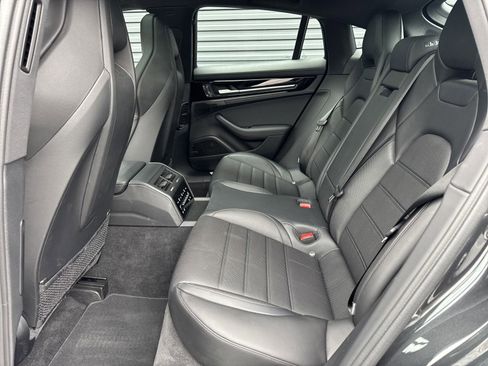 Certified 2024 Porsche Panamera image 25