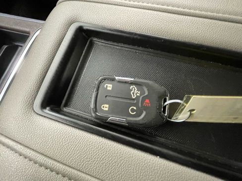 Used 2020 Chevrolet Silverado 1500 RST w/ All-Star Edition image 34