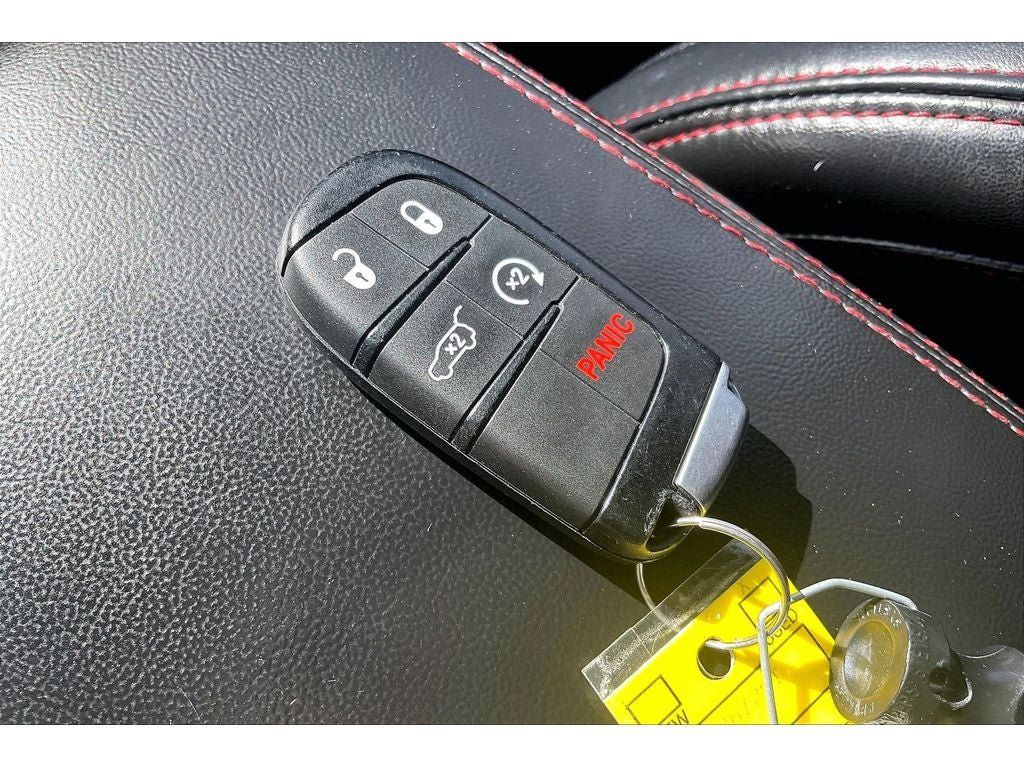Used 2019 Jeep Grand Cherokee Trailhawk AWD/4WD image 14