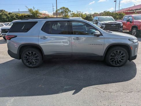Used 2023 Chevrolet Traverse RS w/ LPO, Floor Liner Package FWD image 3