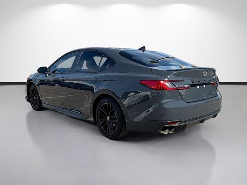 Used 2025 Toyota Camry SE w/ Multimedia Upgrade Package image 5