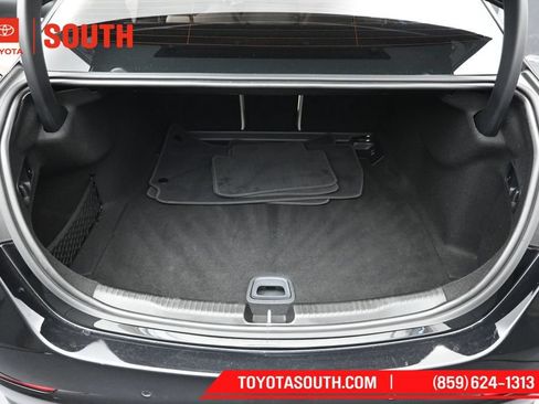 Used 2022 Mercedes-Benz C 300 4MATIC Sedan image 32