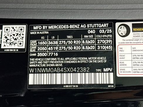 Certified 2025 Mercedes-Benz G 580 w/ EQ Technology image 38