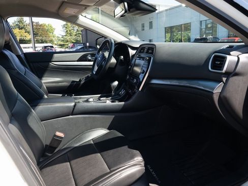 Used 2023 Nissan Maxima SV w/ Floor Mat Group image 26