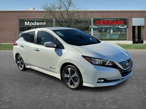 Used 2019 Nissan Leaf SV w/ SV Technology Package image 5