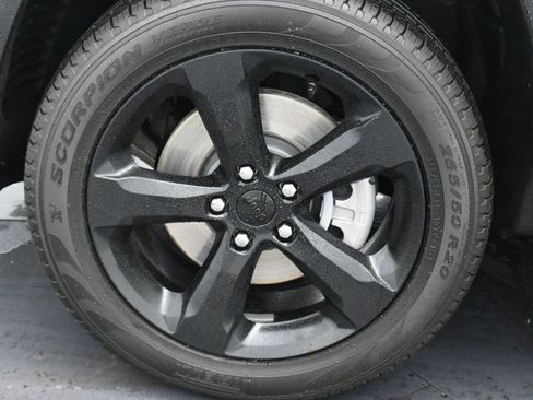 New 2025 Jeep Grand Cherokee L Limited w/ Black Appearance Package image 34