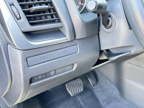 Certified 2025 Nissan Rogue S image 13