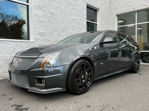 Used 2014 Cadillac CTS V image 3