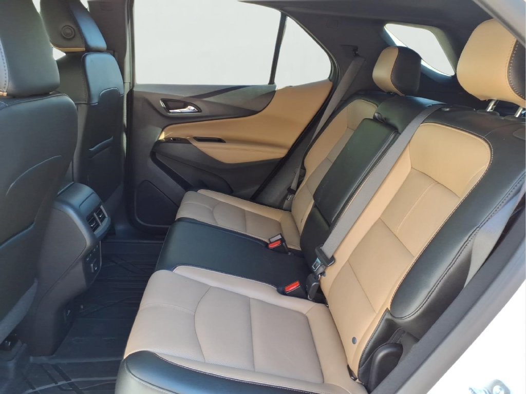 Used 2024 Chevrolet Equinox Premier AWD/4WD image 22