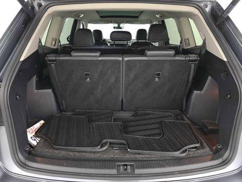 Used 2023 Volkswagen Atlas SE w/ Panoramic Sunroof Package image 17